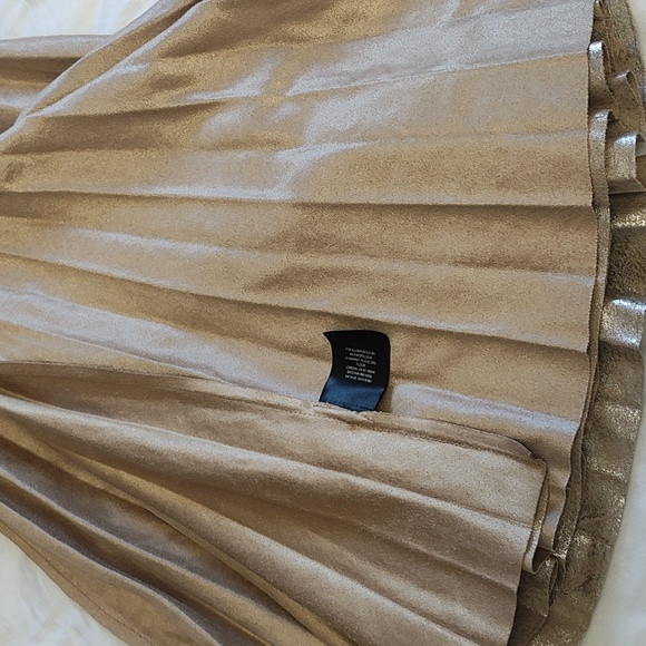 Maeve Shiny Gold Pleated Midi Skirt - Picture 11 of 11